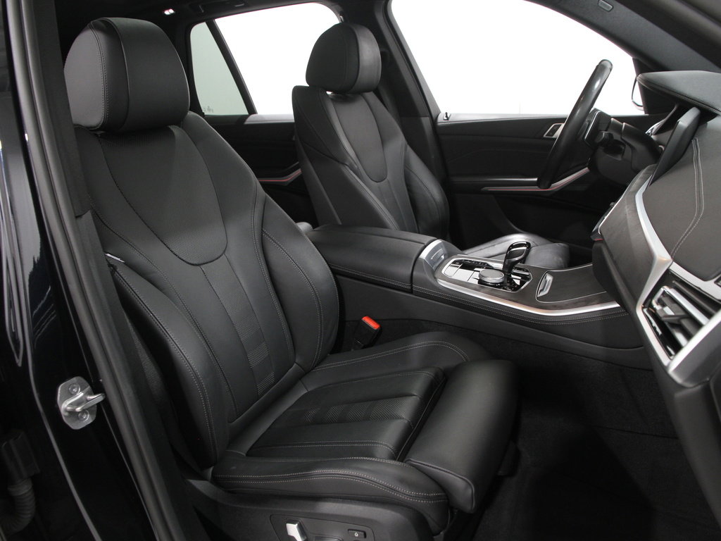 Used 2022 BMW X5 xDrive40i w/ M Sport Package image 19