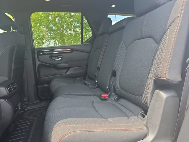 Used 2025 Honda Pilot Sport image 15