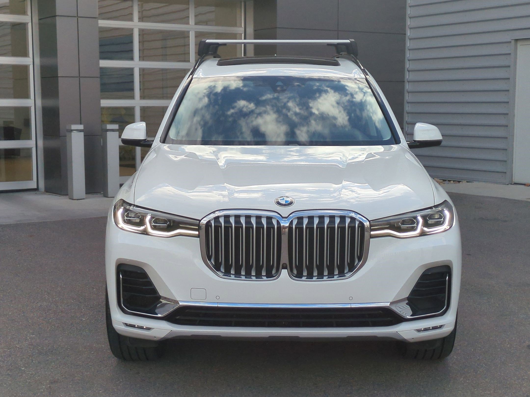 Used 2020 BMW X7 xDrive40i w/ Premium Package image 2
