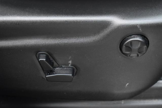 Used 2014 Jeep Grand Cherokee Overland image 13