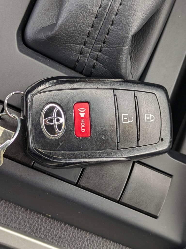 Used 2024 Toyota Tacoma TRD Off-Road AWD/4WD image 28