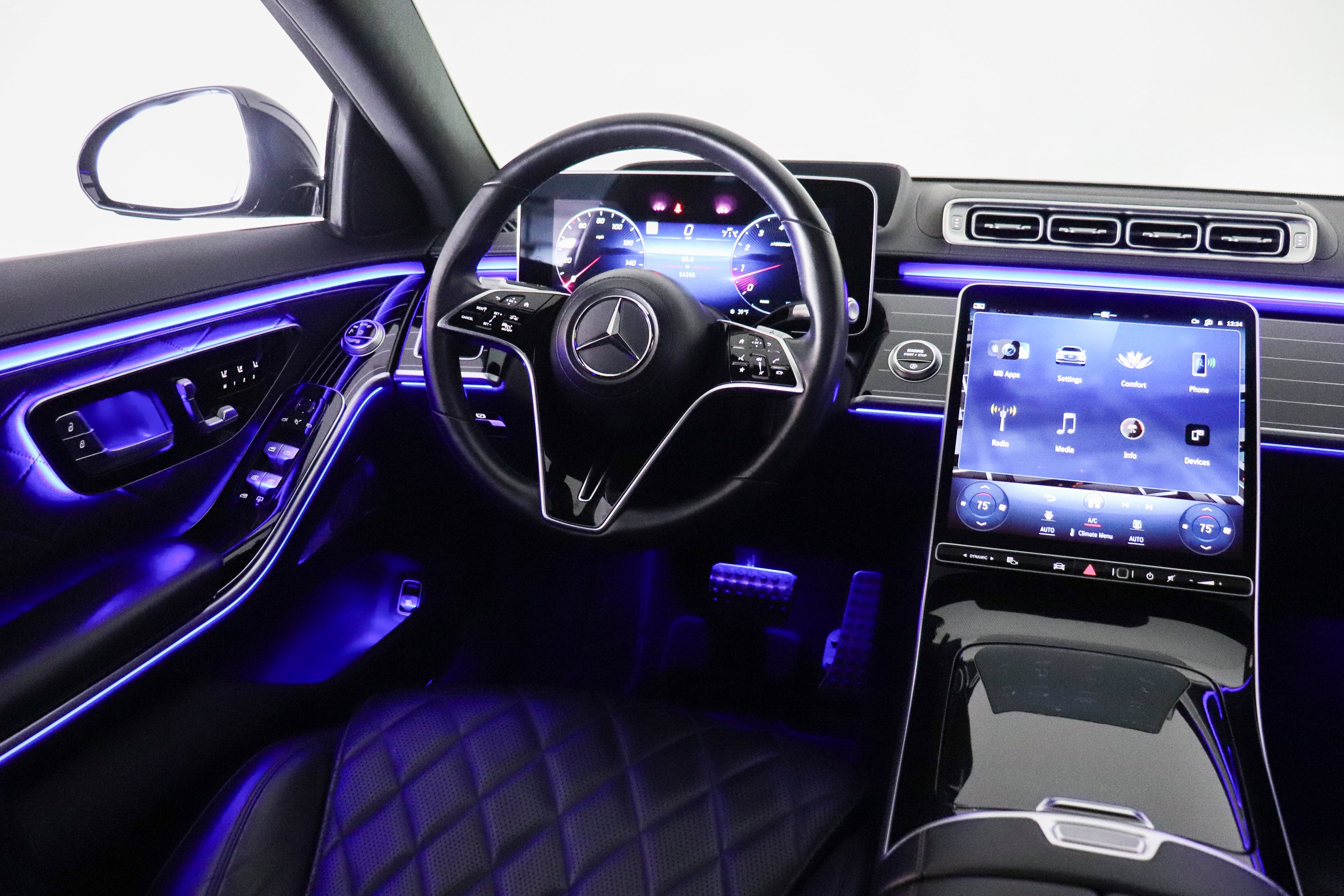 Used 2023 Mercedes-Benz S 580 4MATIC Sedan image 31