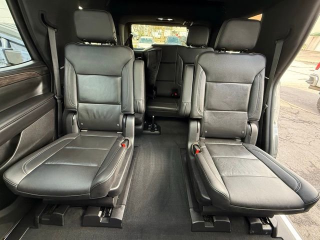 Used 2021 Chevrolet Tahoe Z71 w/ Z71 Signature Package image 16