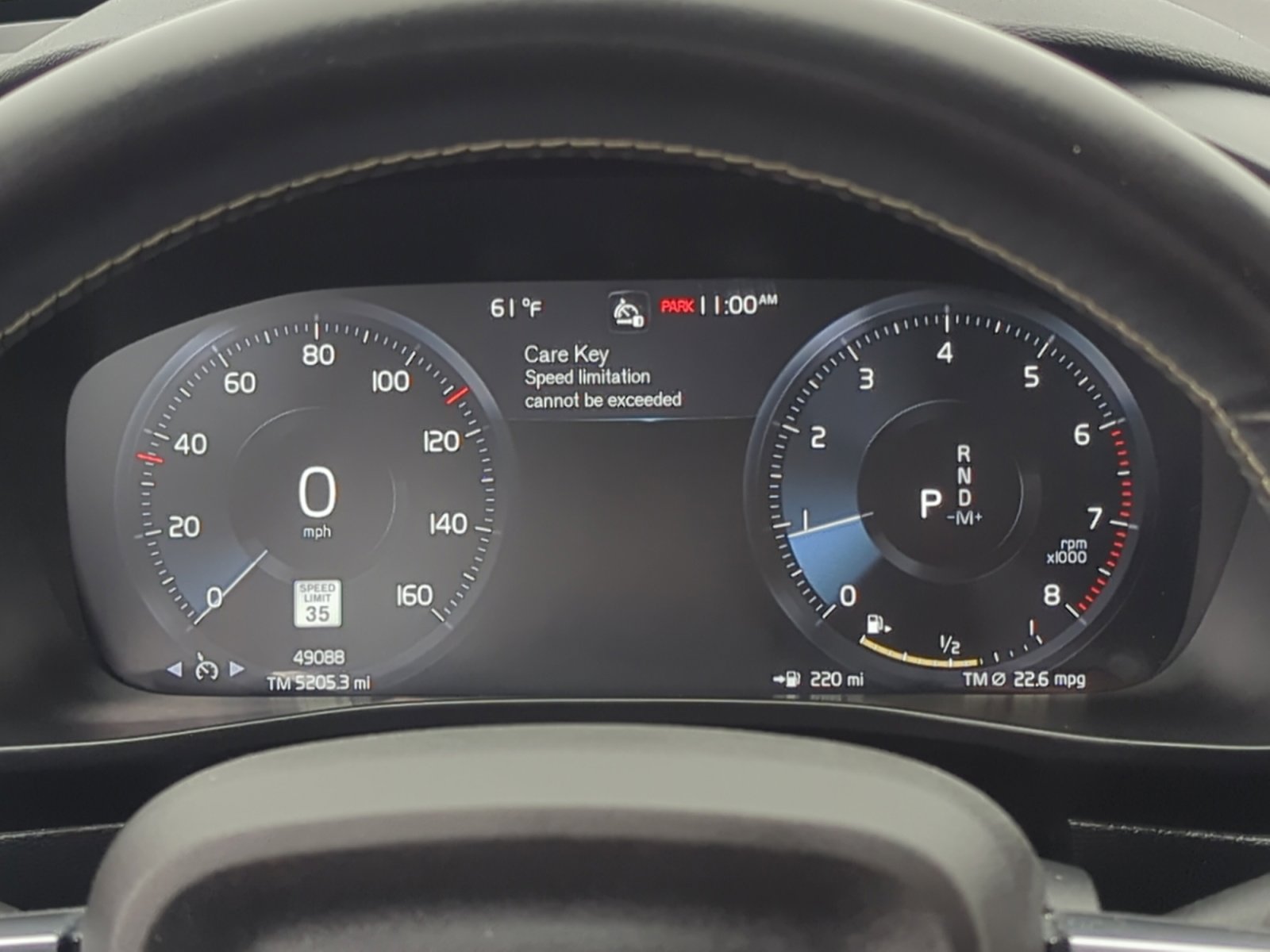 Used 2021 Volvo XC40 T5 R-Design w/ Climate Package image 11