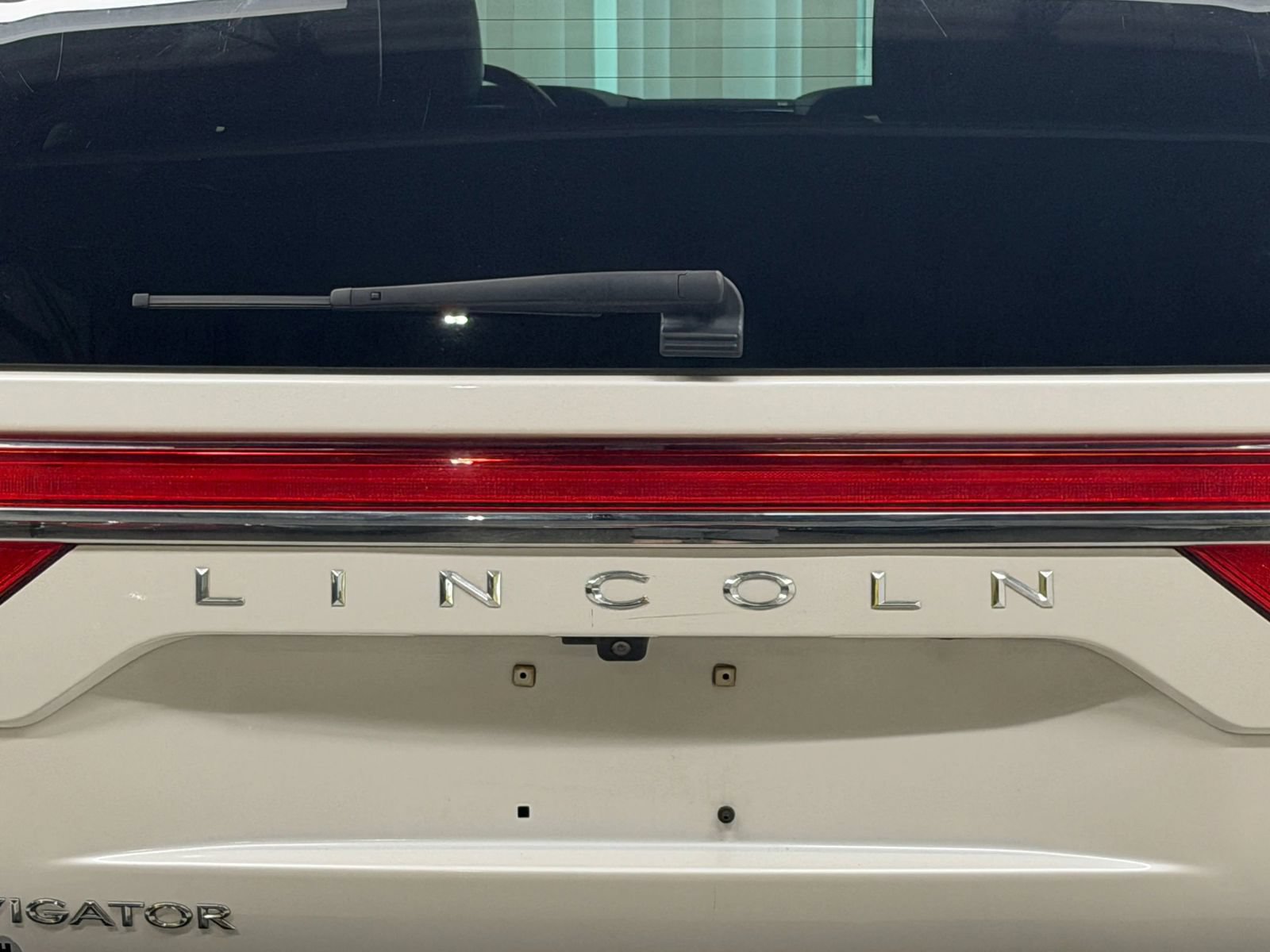 Used 2017 Lincoln Navigator Select AWD/4WD image 11