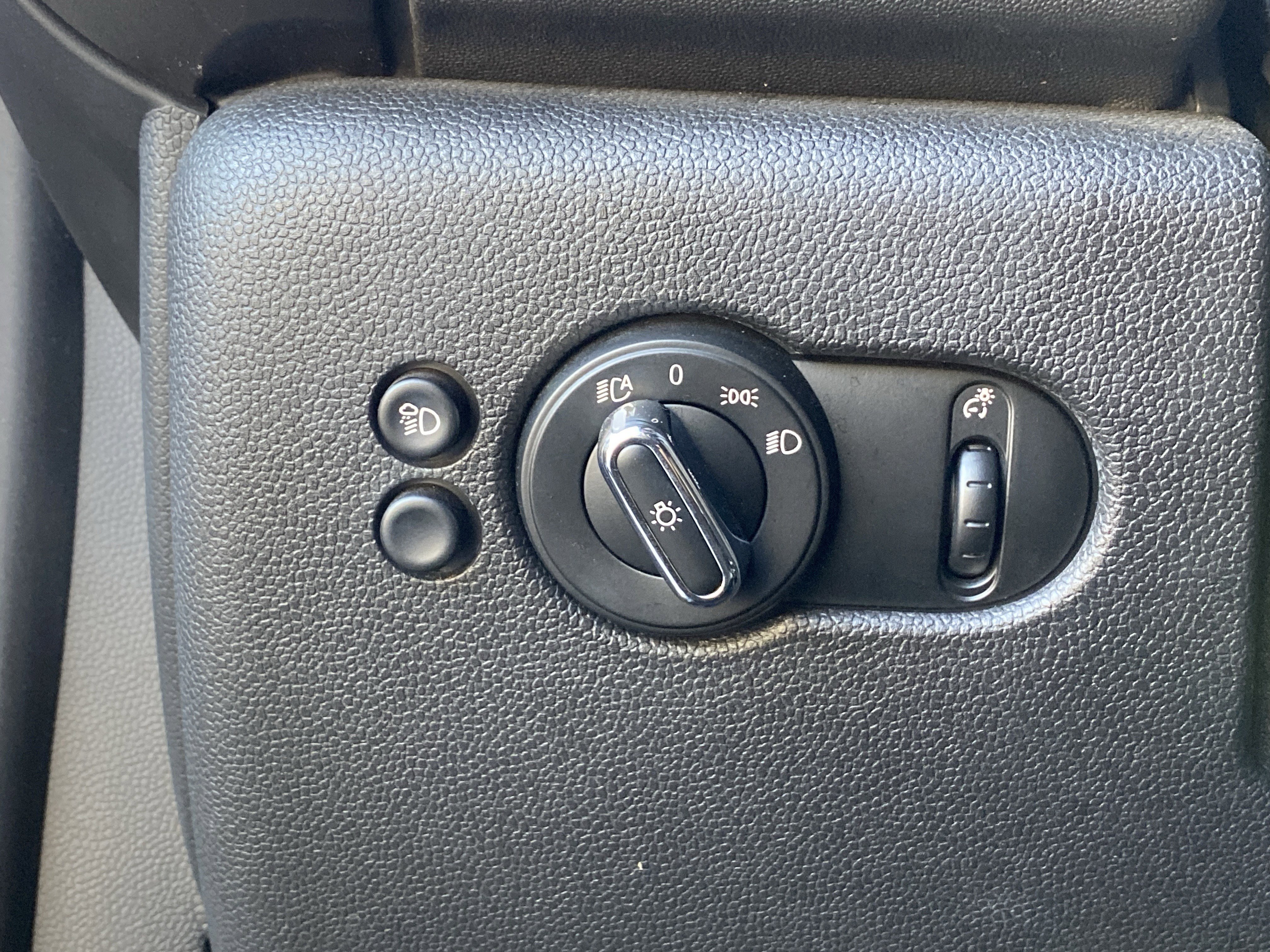 Used 2024 MINI Cooper S image 25