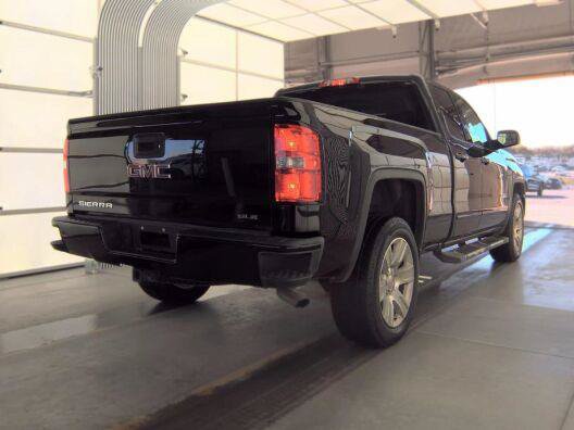 Used 2018 GMC Sierra 1500 SLE w/ SLE Value Package AWD/4WD image 7