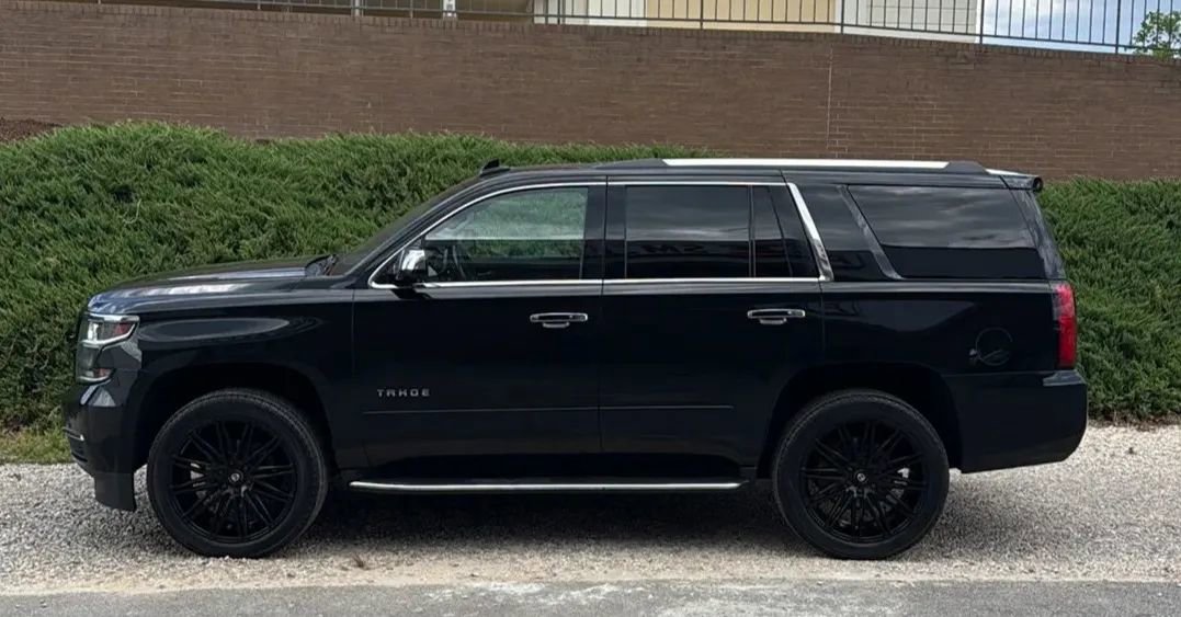 Used 2018 Chevrolet Tahoe Premier AWD/4WD image 2