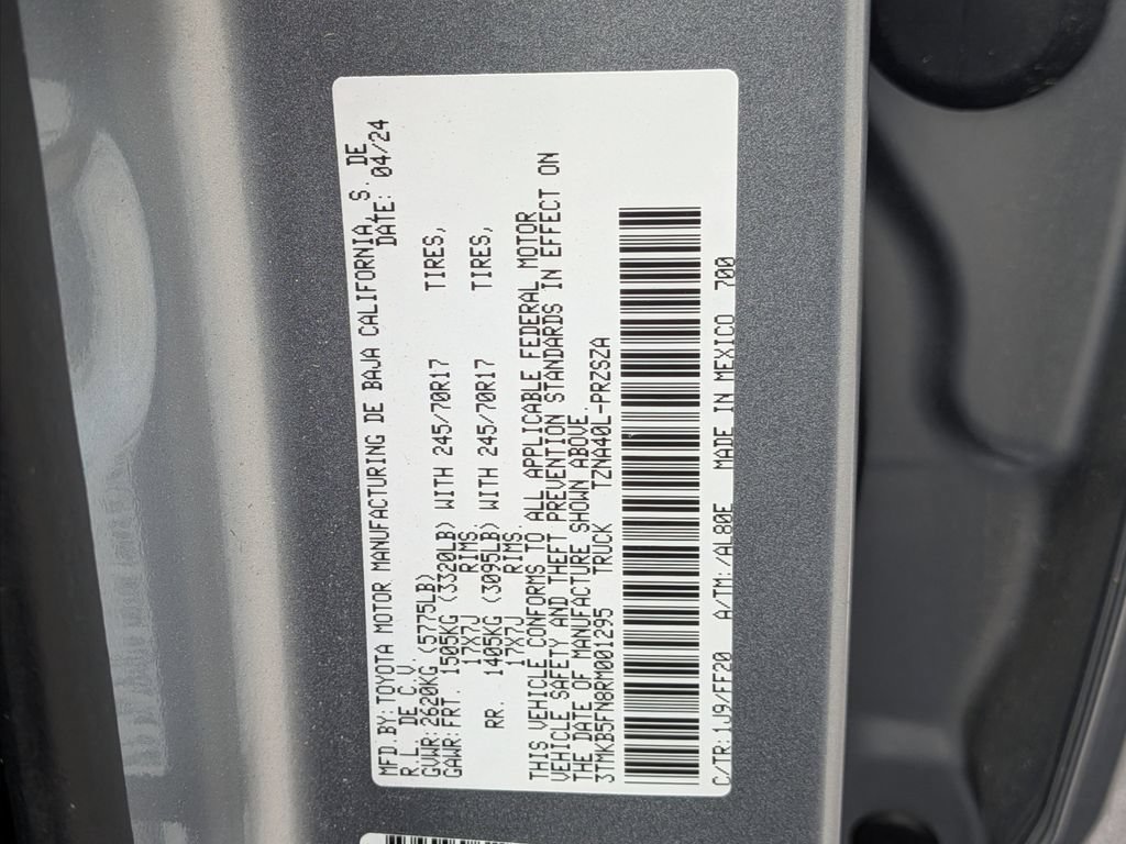 Used 2024 Toyota Tacoma SR5 w/ SR5 Upgrade Package RWD image 32