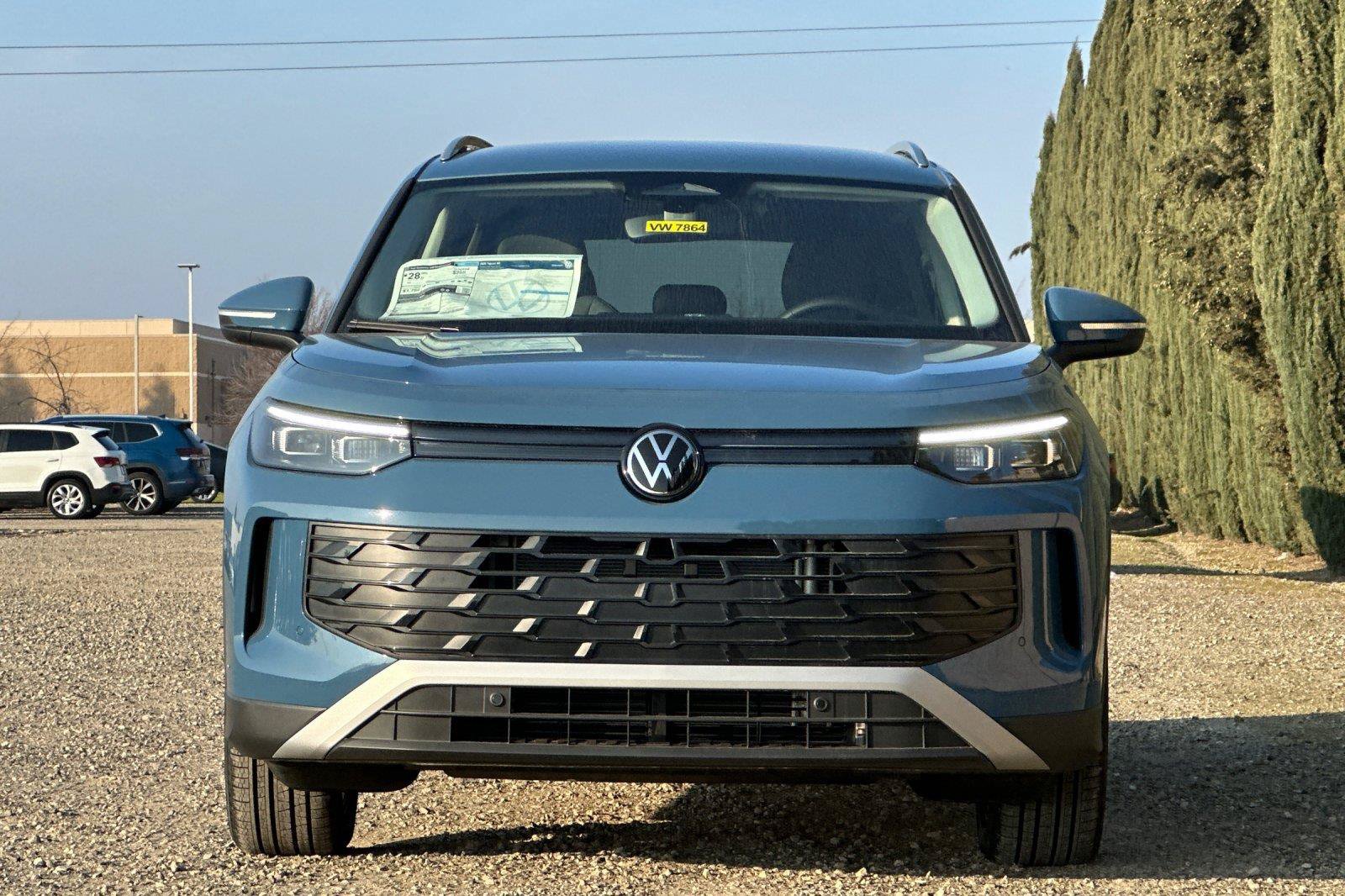 New 2026 Volkswagen Tiguan SE FWD image 8