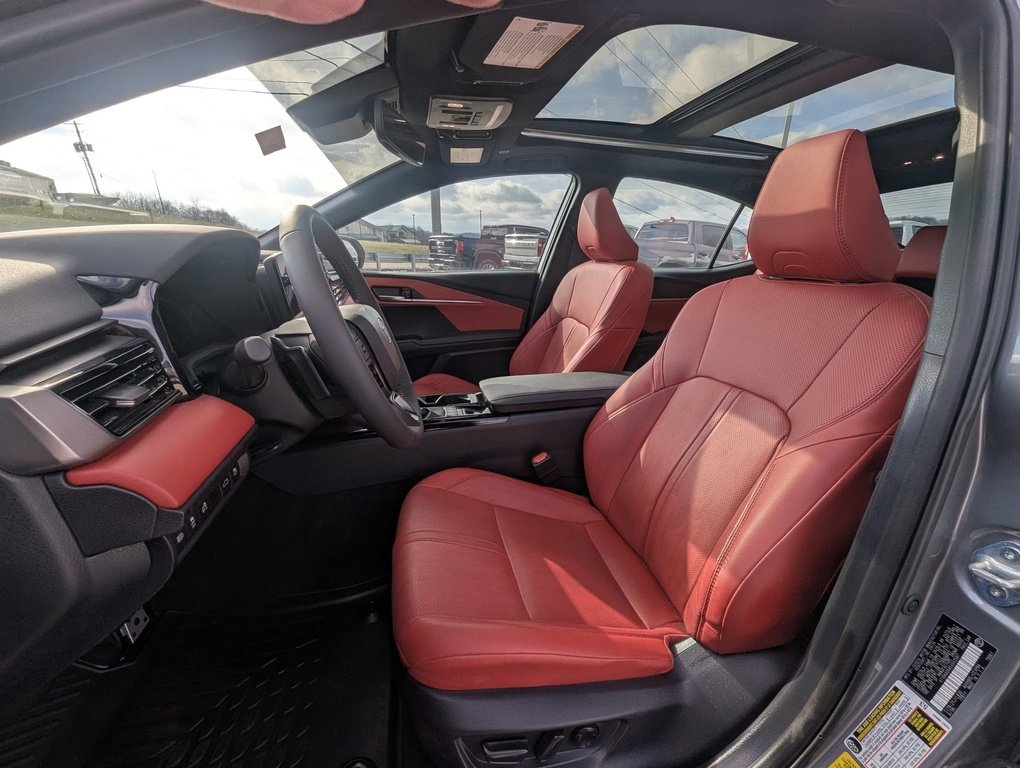 Used 2025 Toyota Camry XSE image 20