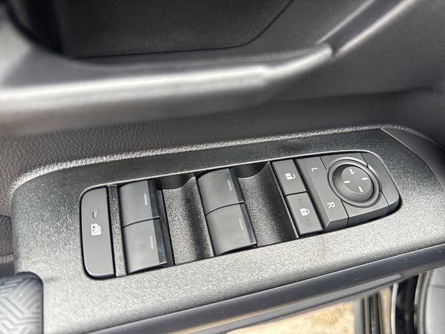 New 2026 Toyota 4Runner SR5 AWD/4WD image 17