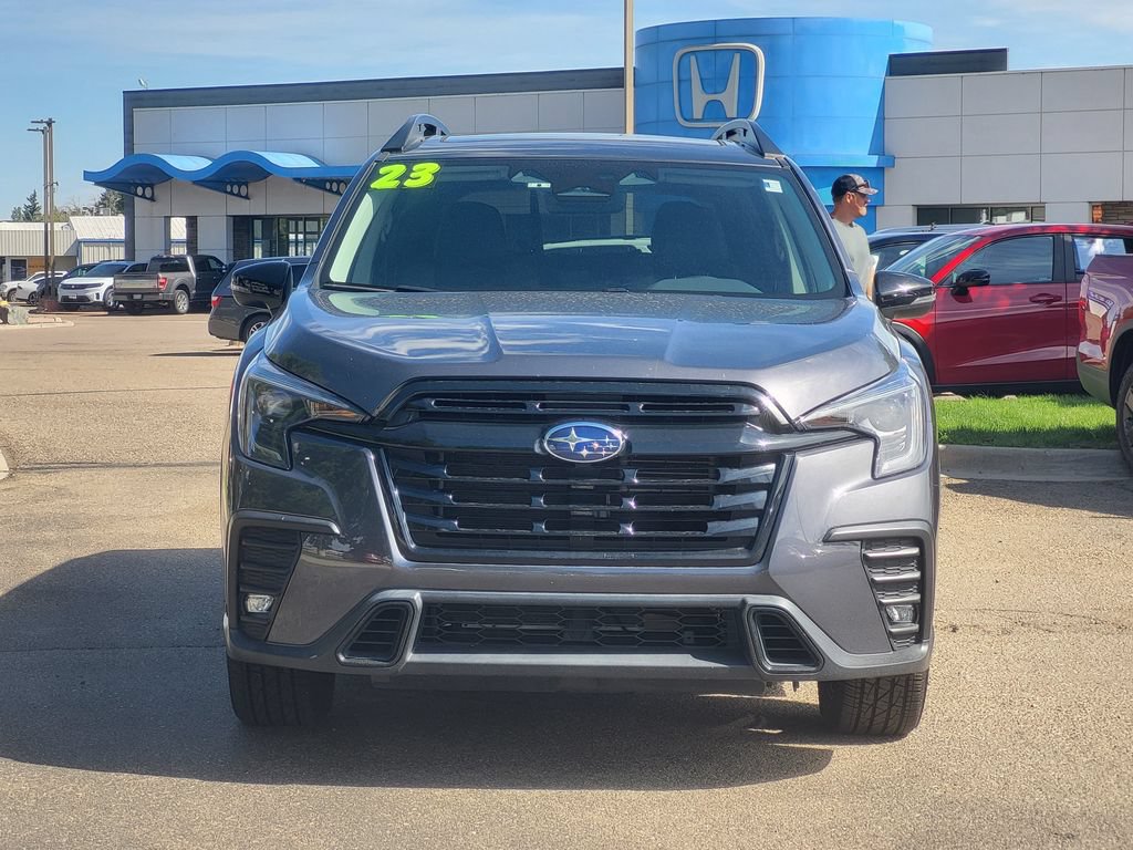 Used 2023 Subaru Ascent Onyx Edition AWD/4WD image 2