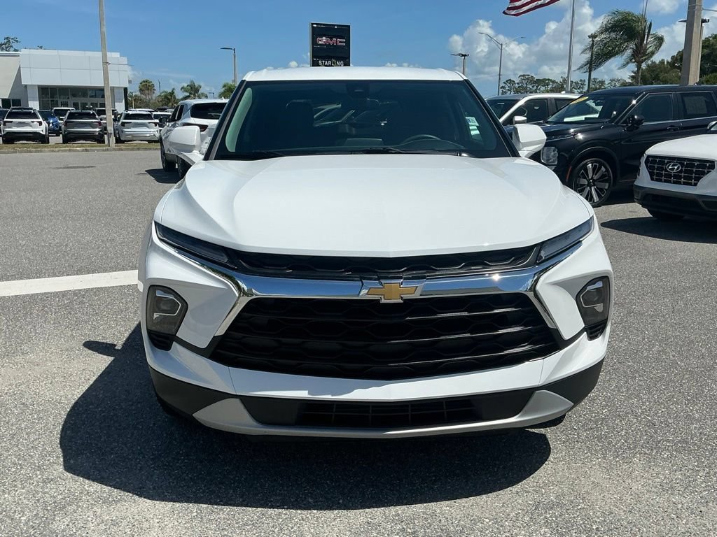 Used 2025 Chevrolet Blazer LT FWD image 13
