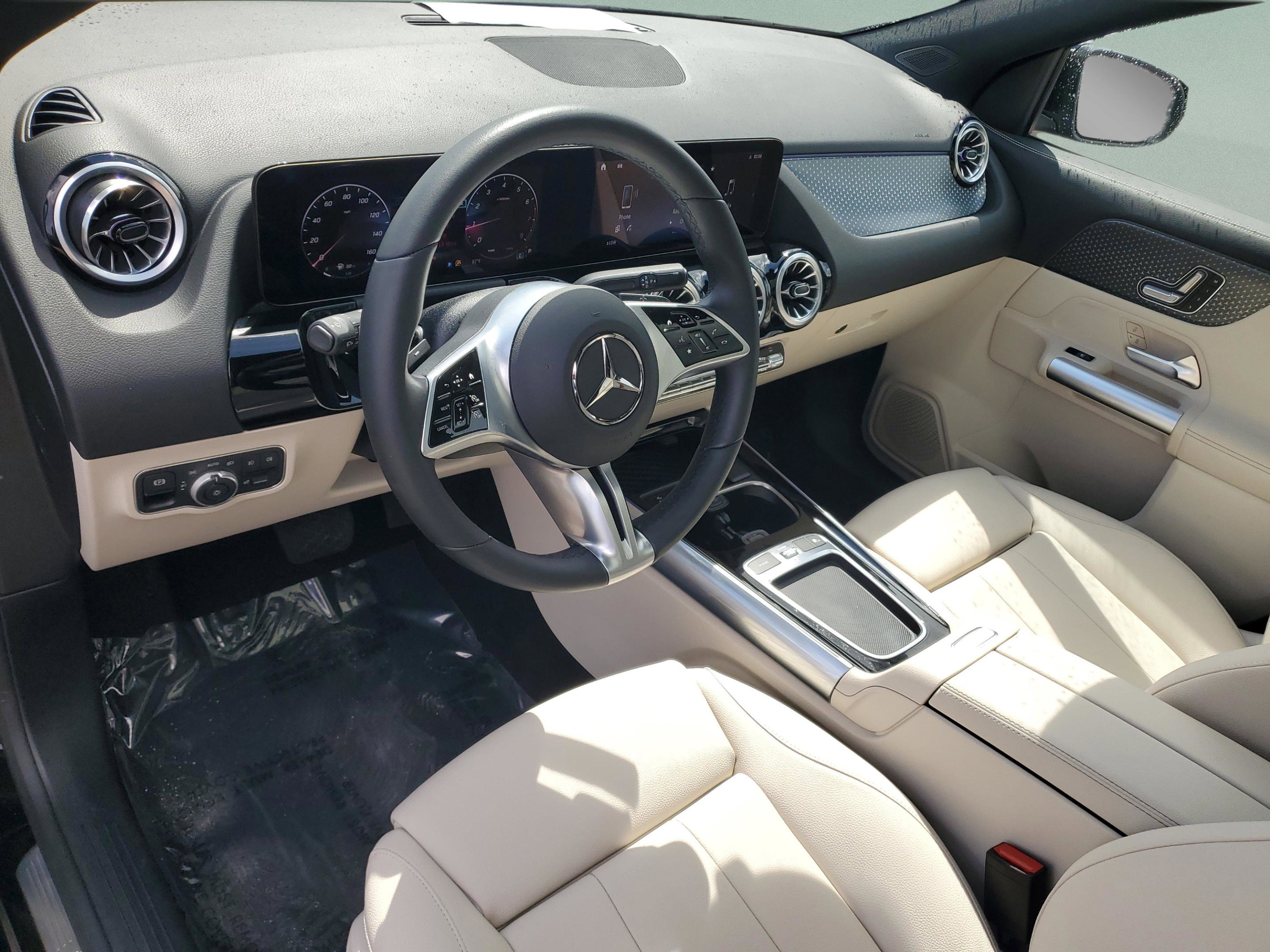 Used 2025 Mercedes-Benz GLA 250 image 10