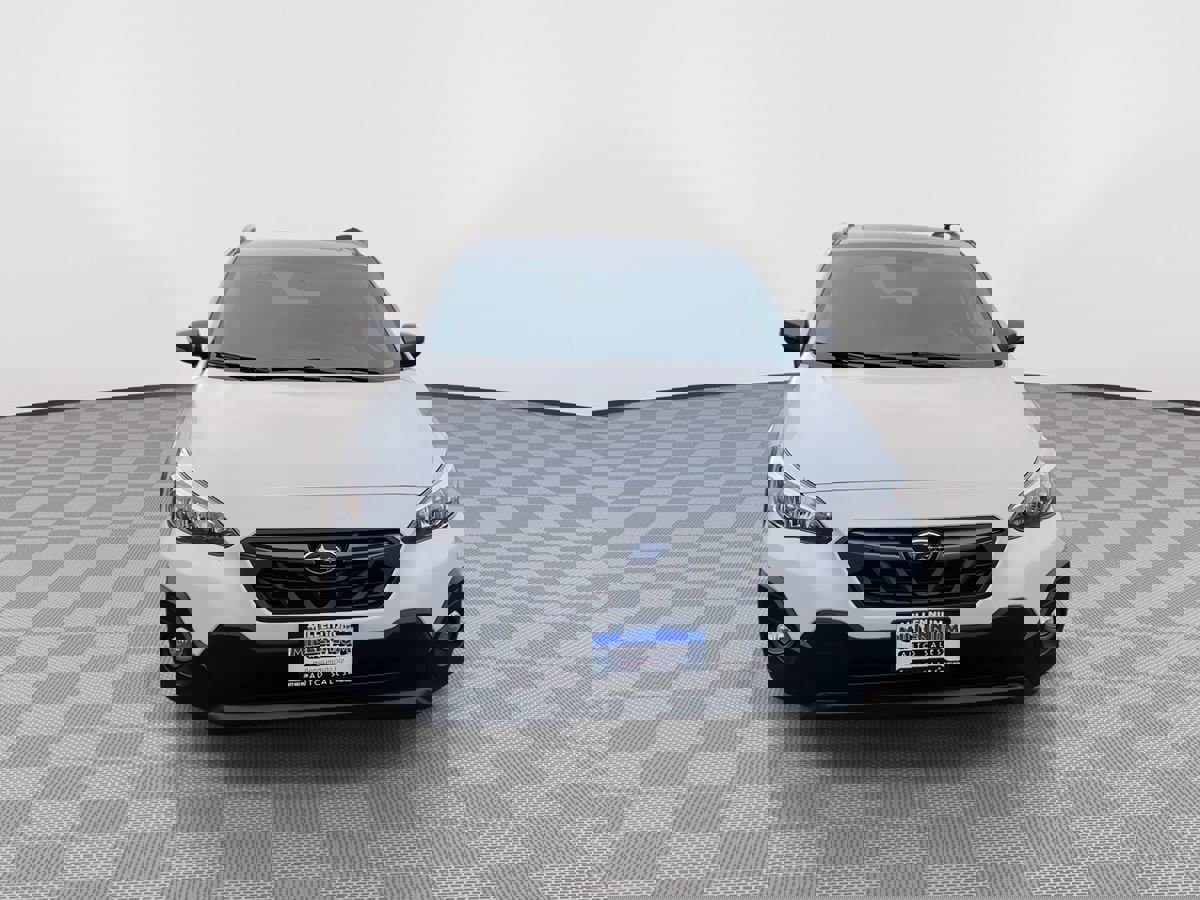 Used 2022 Subaru Crosstrek 2.5i Sport w/ Moonroof Package image 2