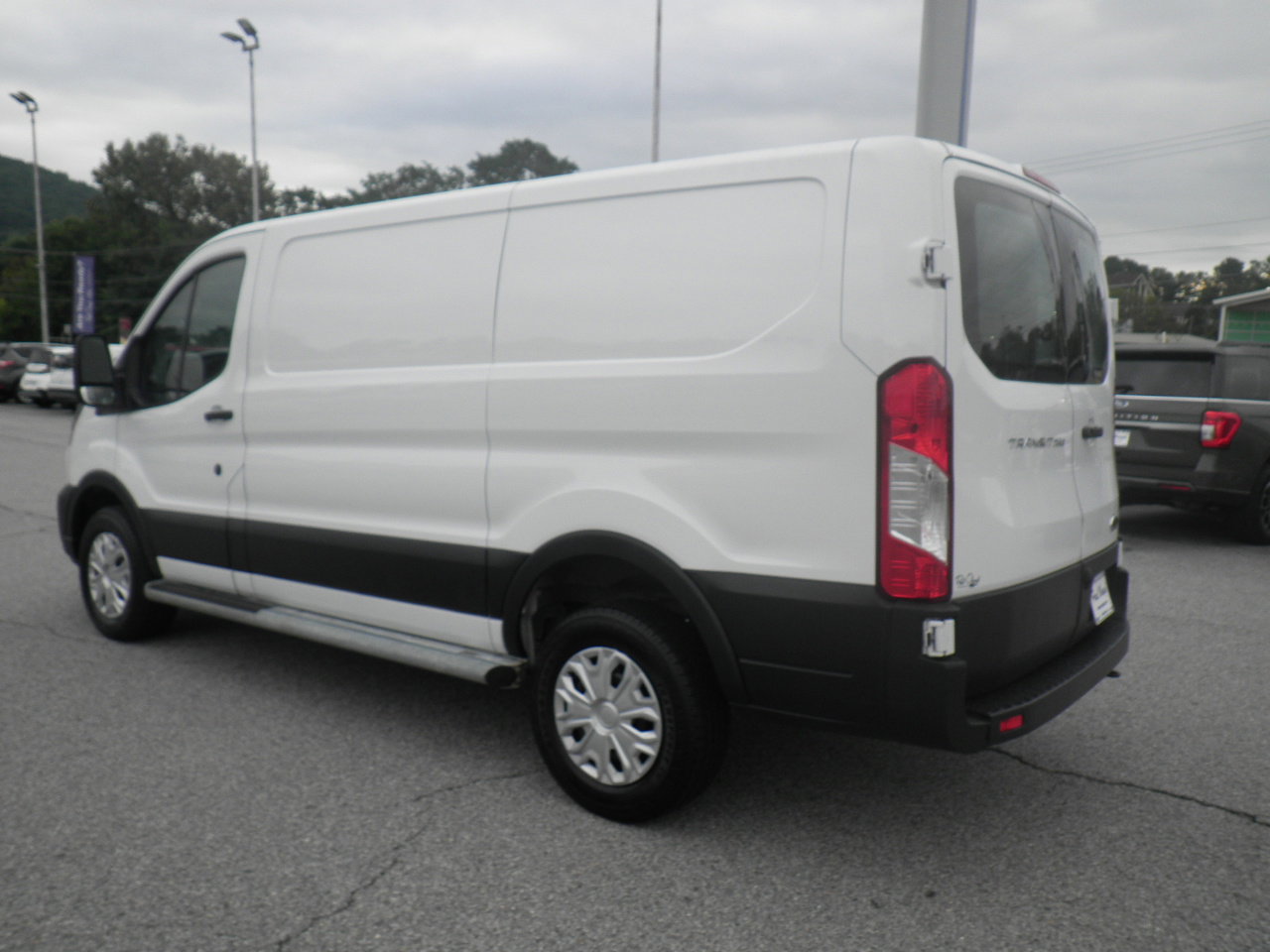 Used 2023 Ford Transit 250 Low Roof w/ Exterior Upgrade Package image 3