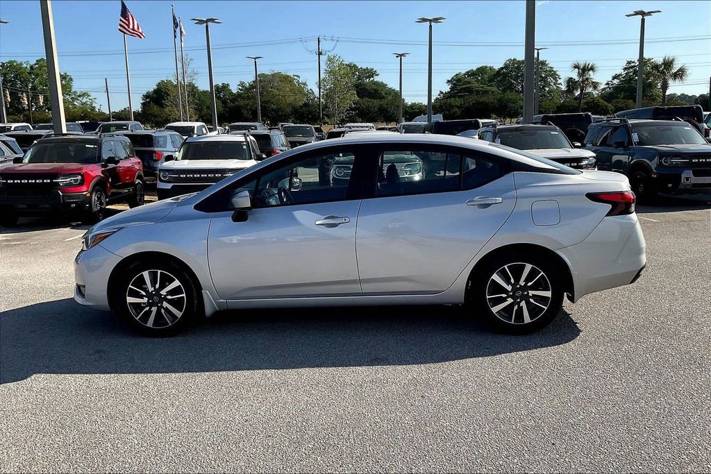 Used 2025 Nissan Versa SV w/ Trunk Package image 7