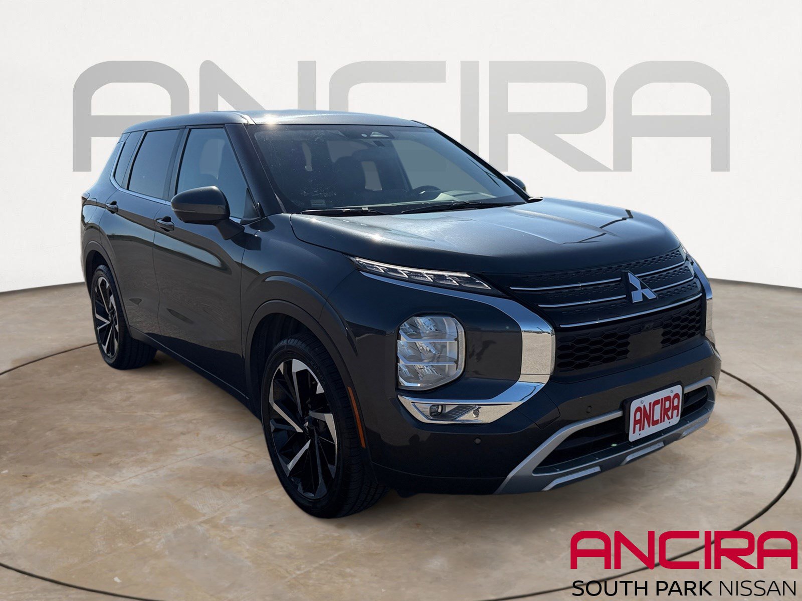 Used 2024 Mitsubishi Outlander SE