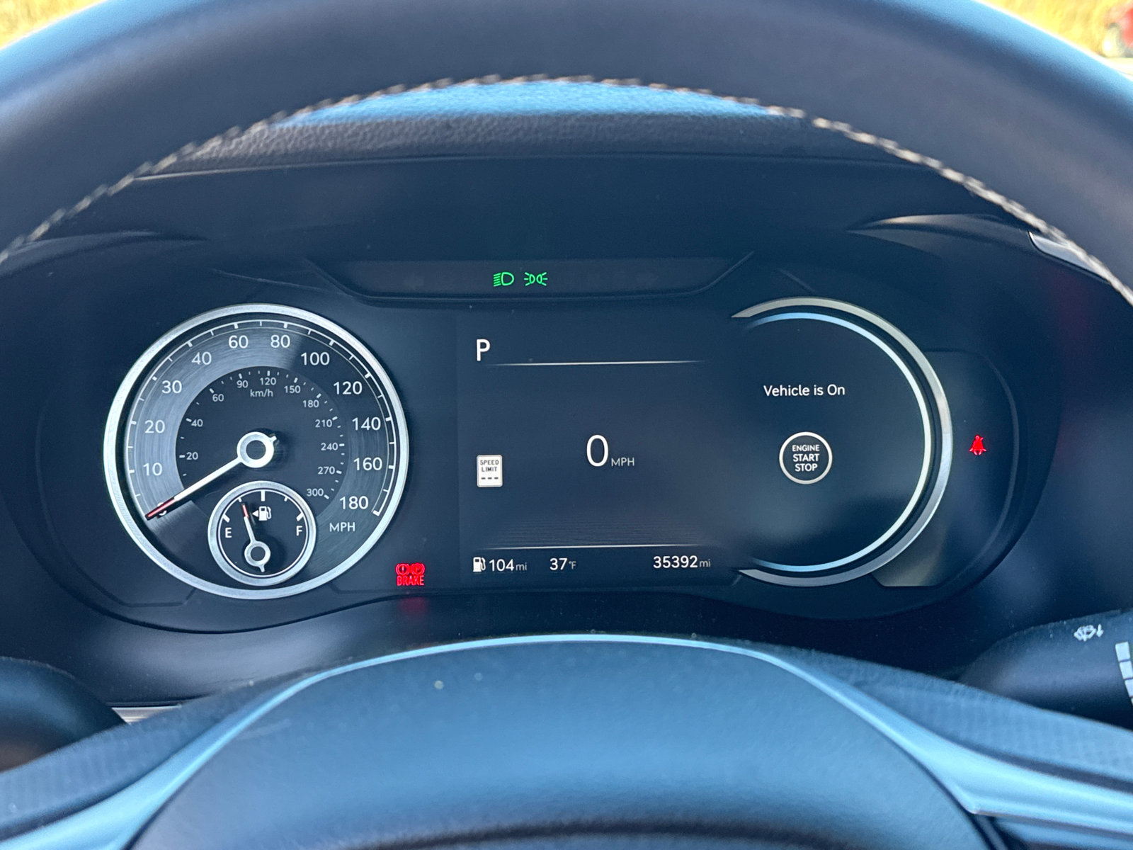 Used 2025 Genesis G70 2.5T image 23