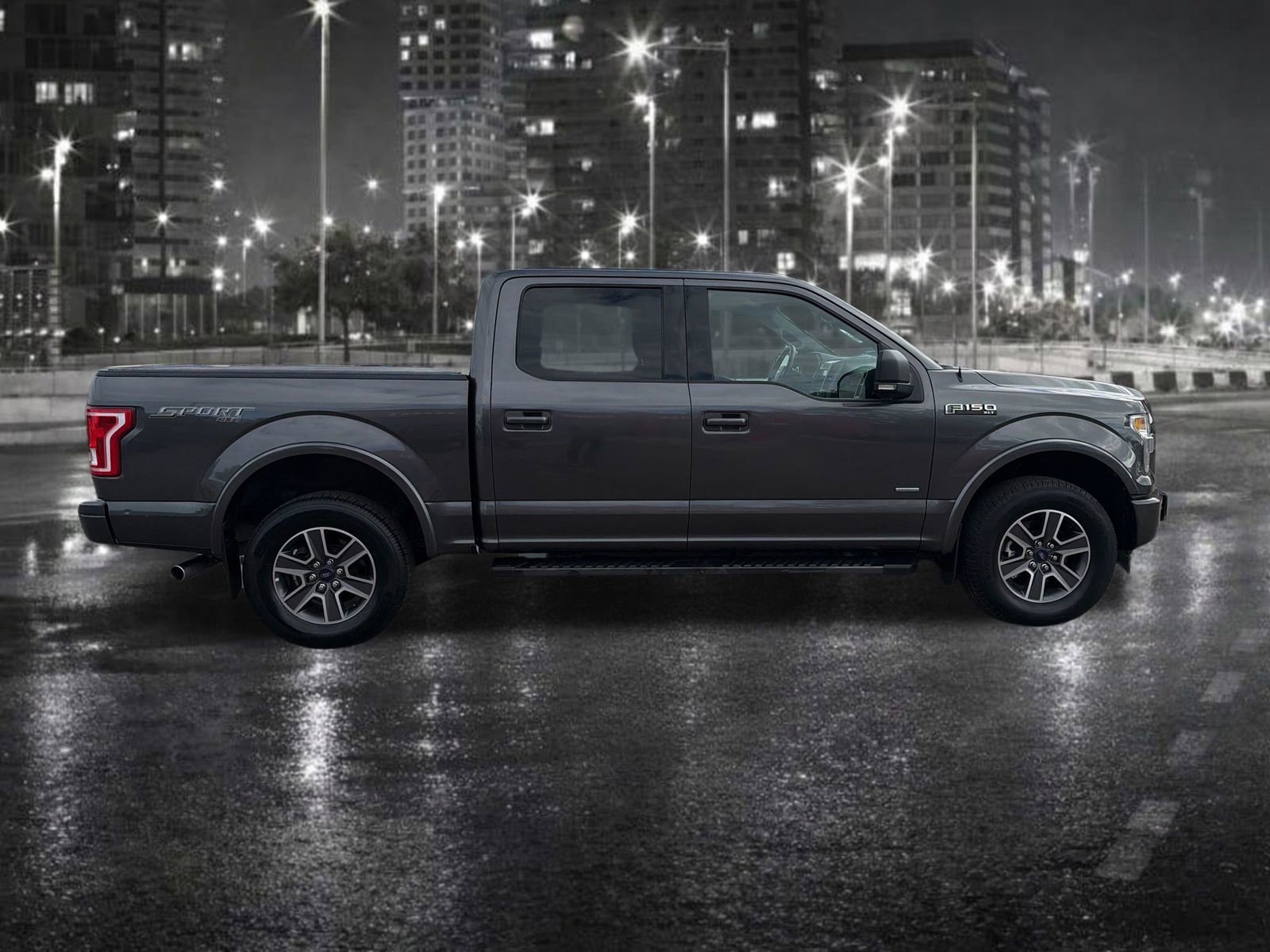 Used 2017 Ford F150 XLT w/ Equipment Group 302A Luxury AWD/4WD image 7