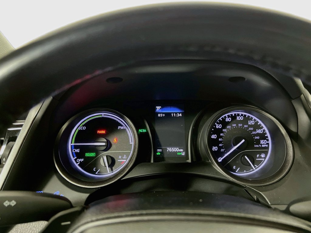 Used 2022 Toyota Camry SE w/ Audio Upgrade Package FWD image 19