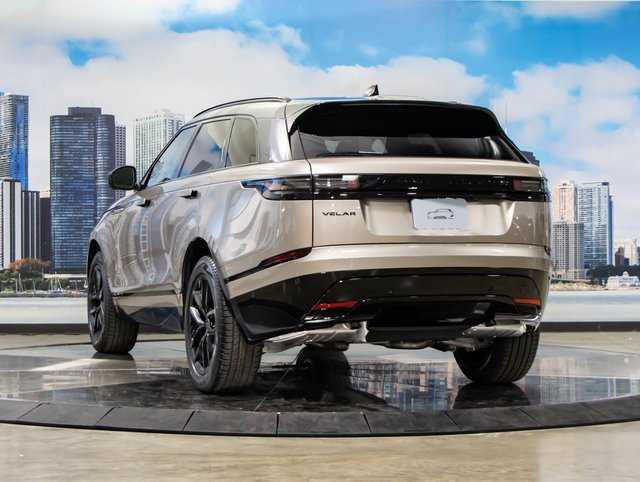 New 2026 Land Rover Range Rover Velar Dynamic SE image 8