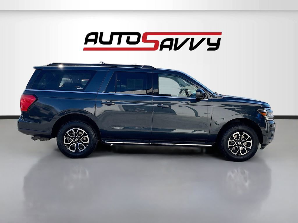 Used 2023 Ford Expedition Max XLT image 8