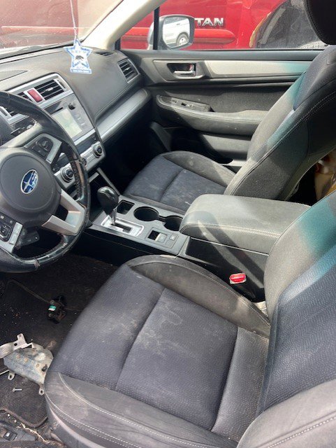 Used 2015 Subaru Legacy 2.5i Premium w/ Moonroof Package AWD/4WD image 16