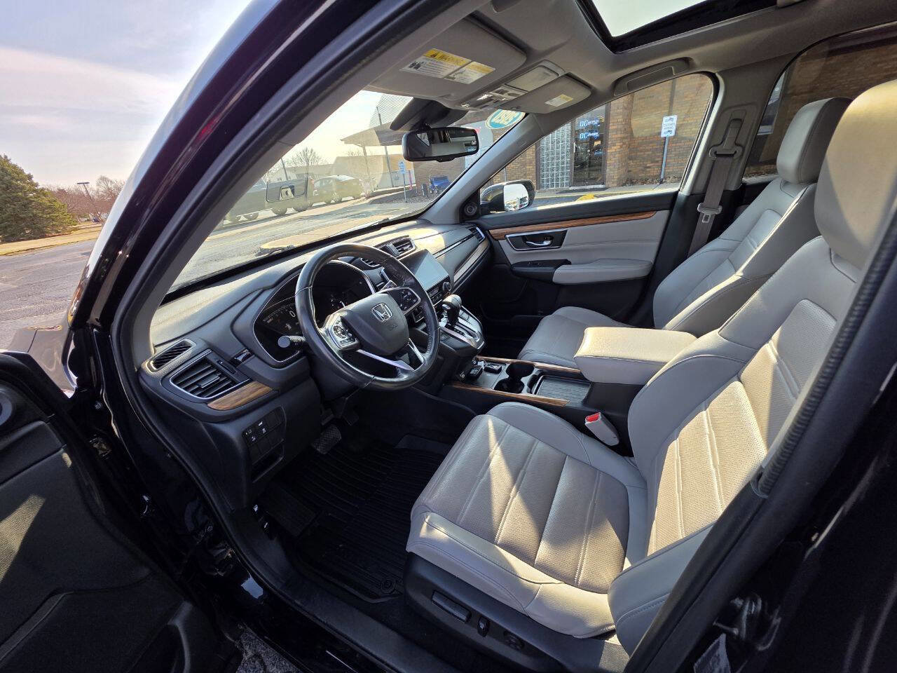 Used 2020 Honda CR-V Touring image 12