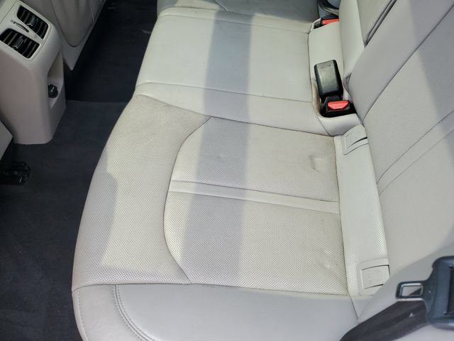 Used 2015 Hyundai Sonata Limited w/ Option Group 06 FWD image 15