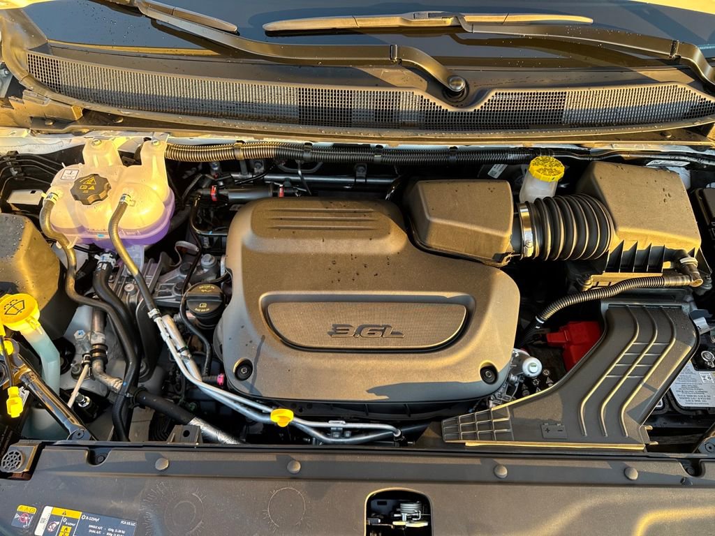 New 2026 Chrysler Pacifica Select image 20