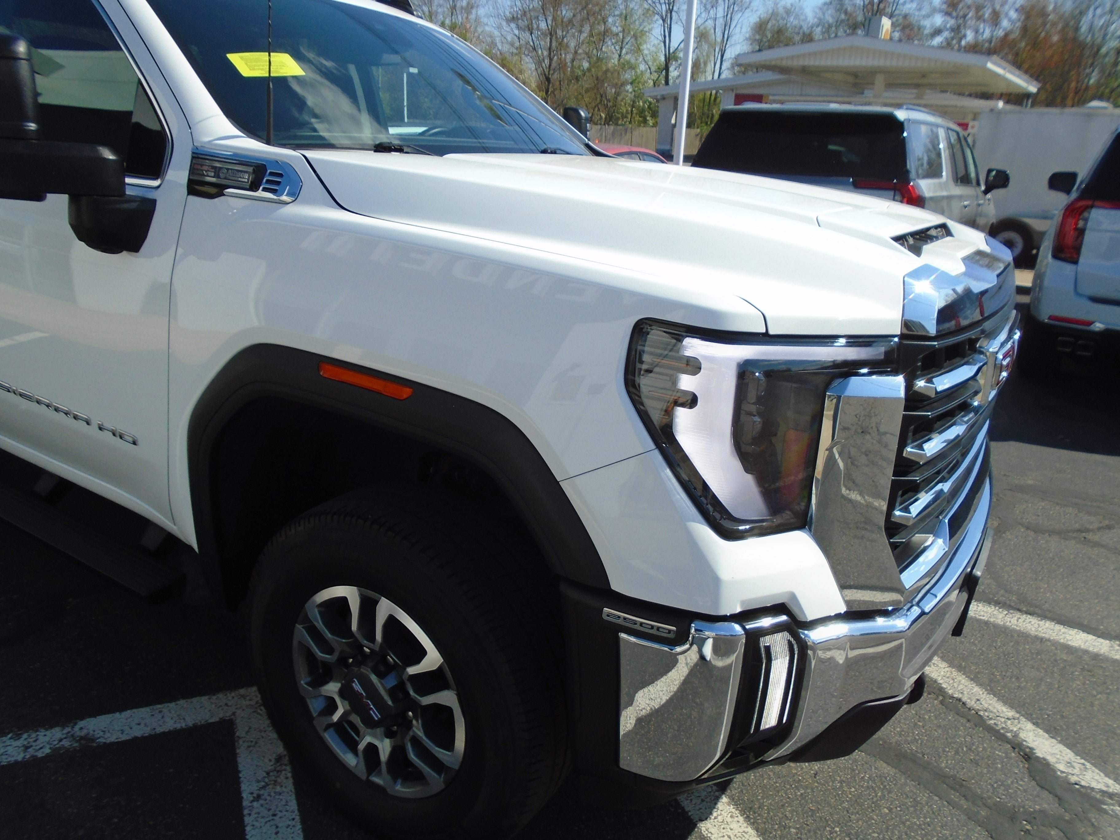 Certified 2024 GMC Sierra 2500 SLE w/ SLE Value Package; AWD/4WD image 13
