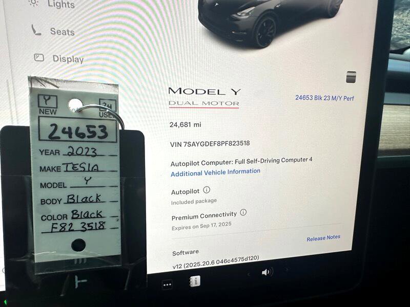 Used 2023 Tesla Model Y Long Range image 2