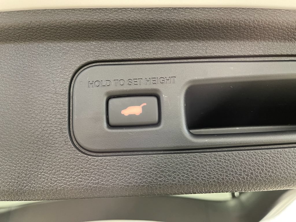 Certified 2024 Honda Odyssey Elite image 36