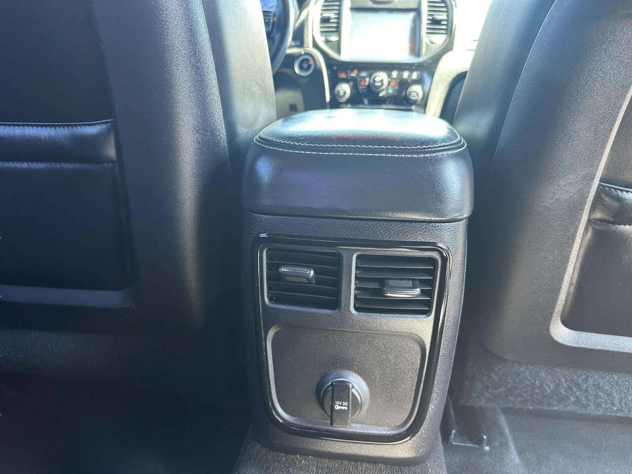 Used 2014 Chrysler 300 S image 17