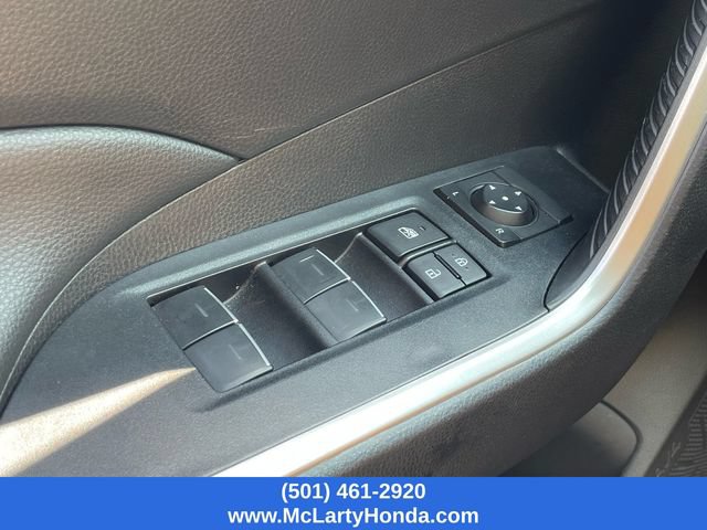 Used 2025 Toyota RAV4 XLE FWD image 31