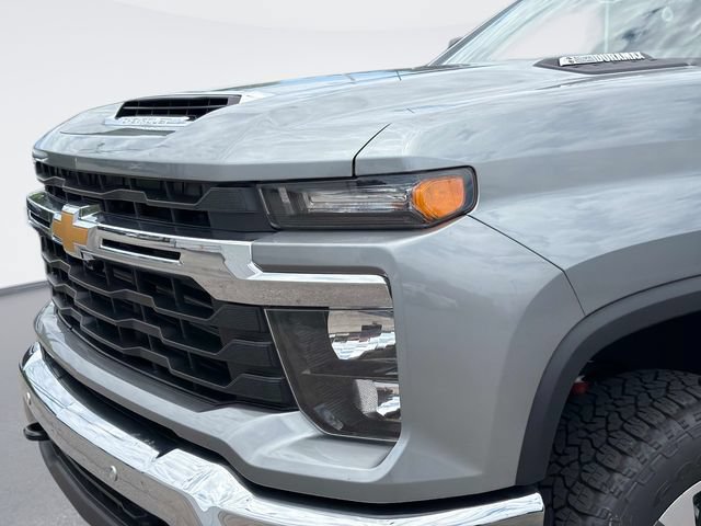 New 2026 Chevrolet Silverado 2500 LT w/ All Star Edition AWD/4WD image 9
