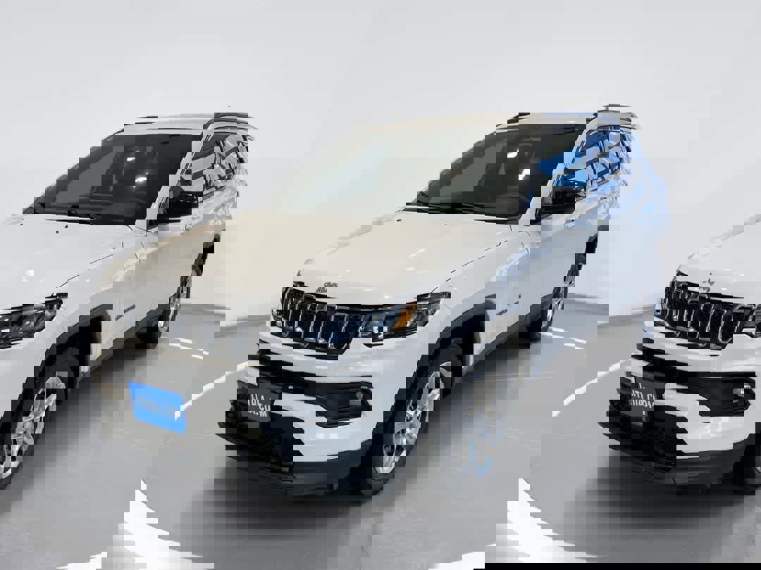 Used 2024 Jeep Compass Latitude image 1