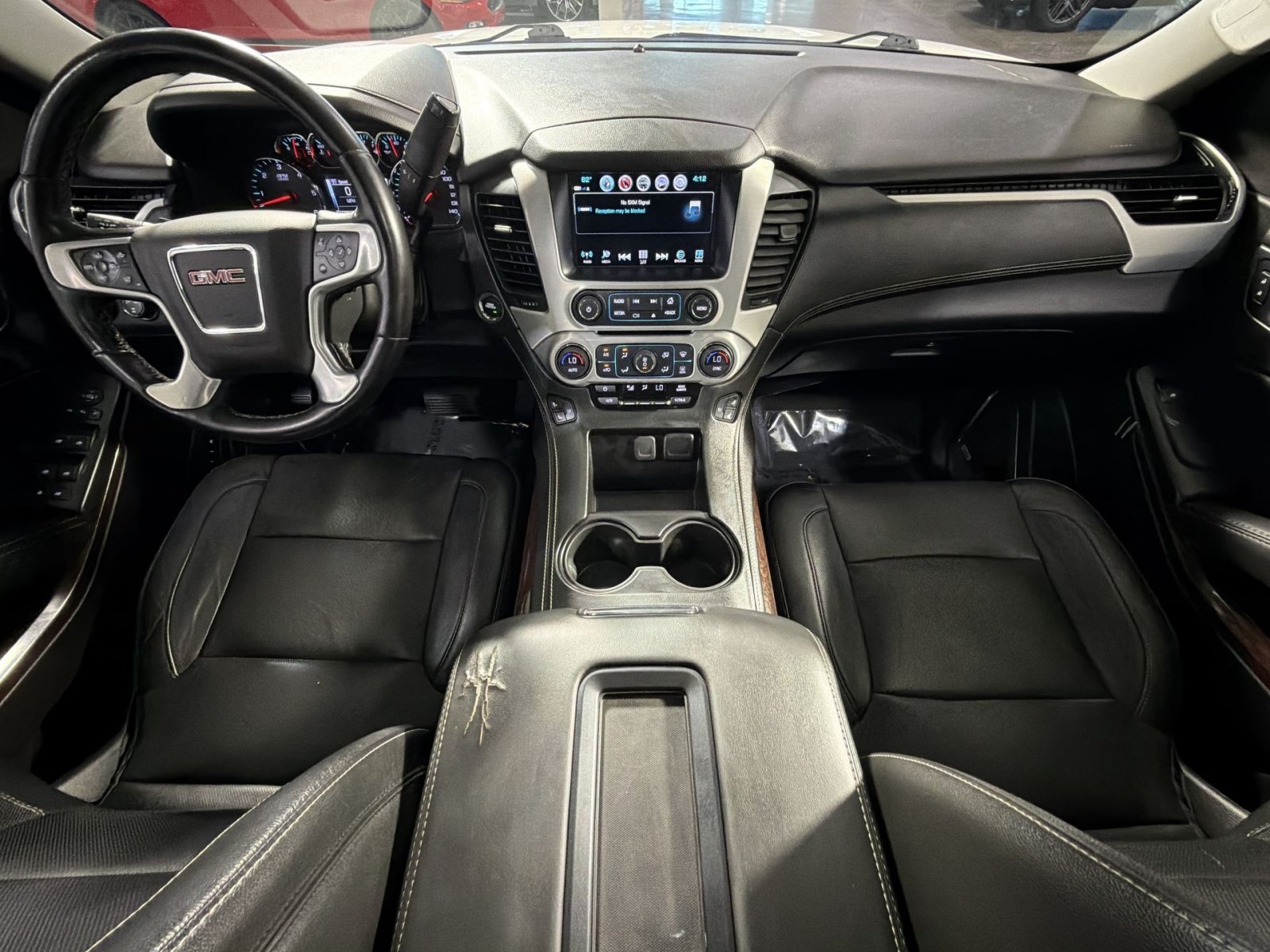 Used 2018 GMC Yukon XL SLT w/ Open Road Package AWD/4WD image 36