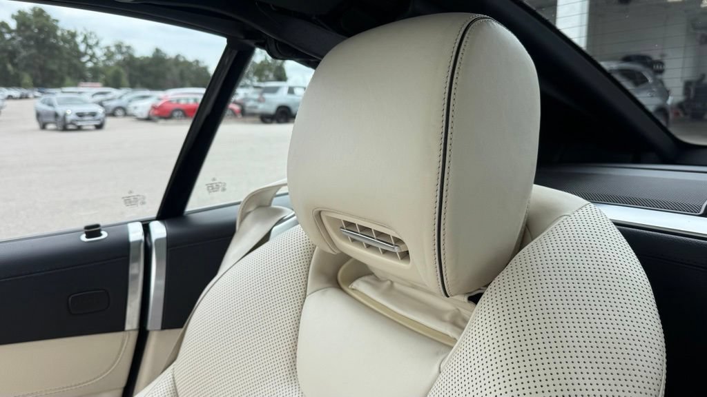 Used 2013 Mercedes-Benz SL 550 image 32