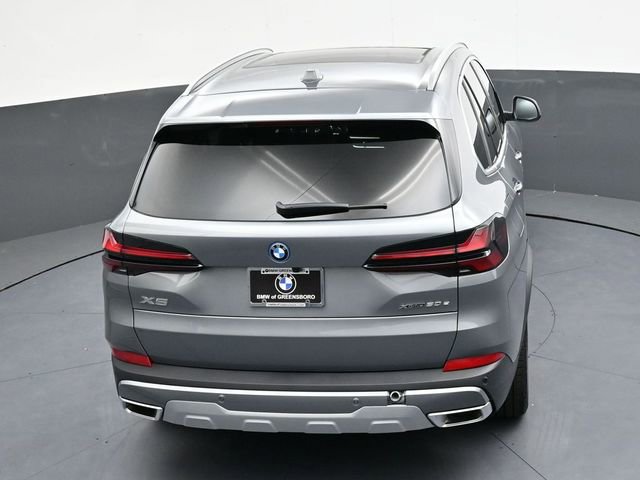 Used 2026 BMW X5 xDrive50e w/ Climate Comfort Package image 23