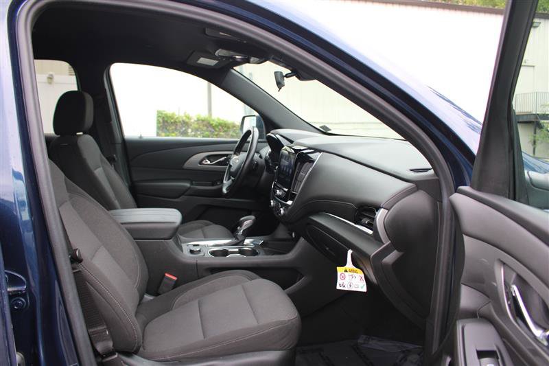 Used 2022 Chevrolet Traverse LT AWD/4WD image 11