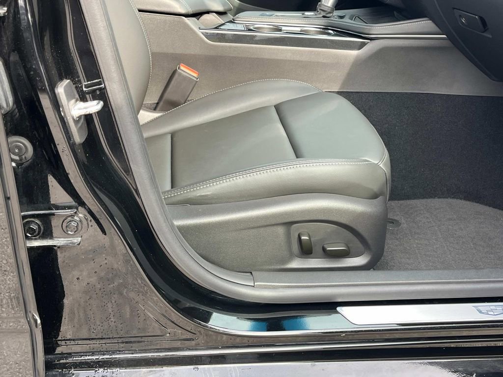 Used 2024 Cadillac CT4 Luxury image 27