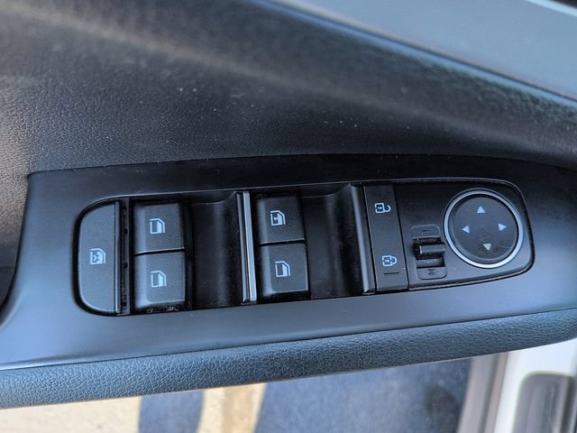 Used 2024 Kia Soul S FWD image 13