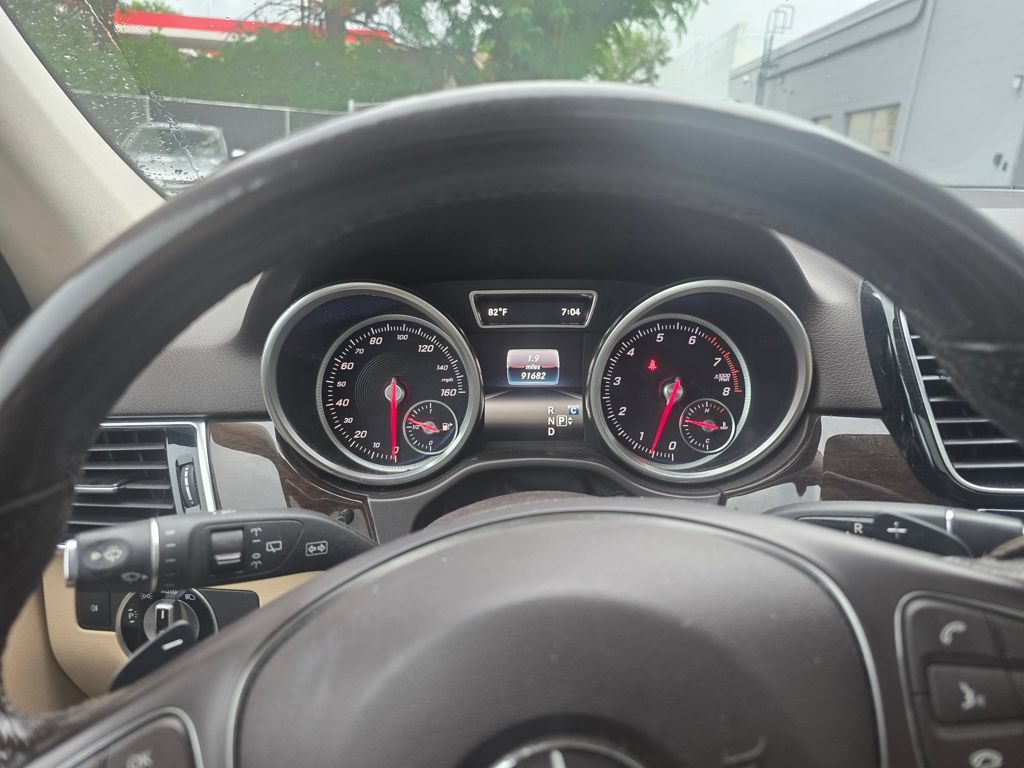Used 2017 Mercedes-Benz GLE 350 4MATIC image 3