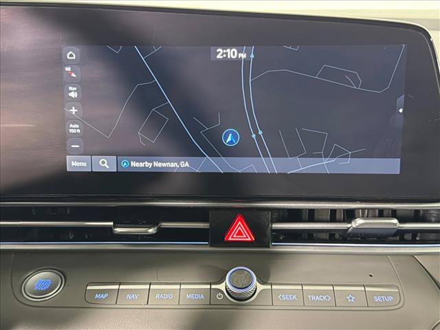 Used 2024 Hyundai Elantra SEL FWD image 2