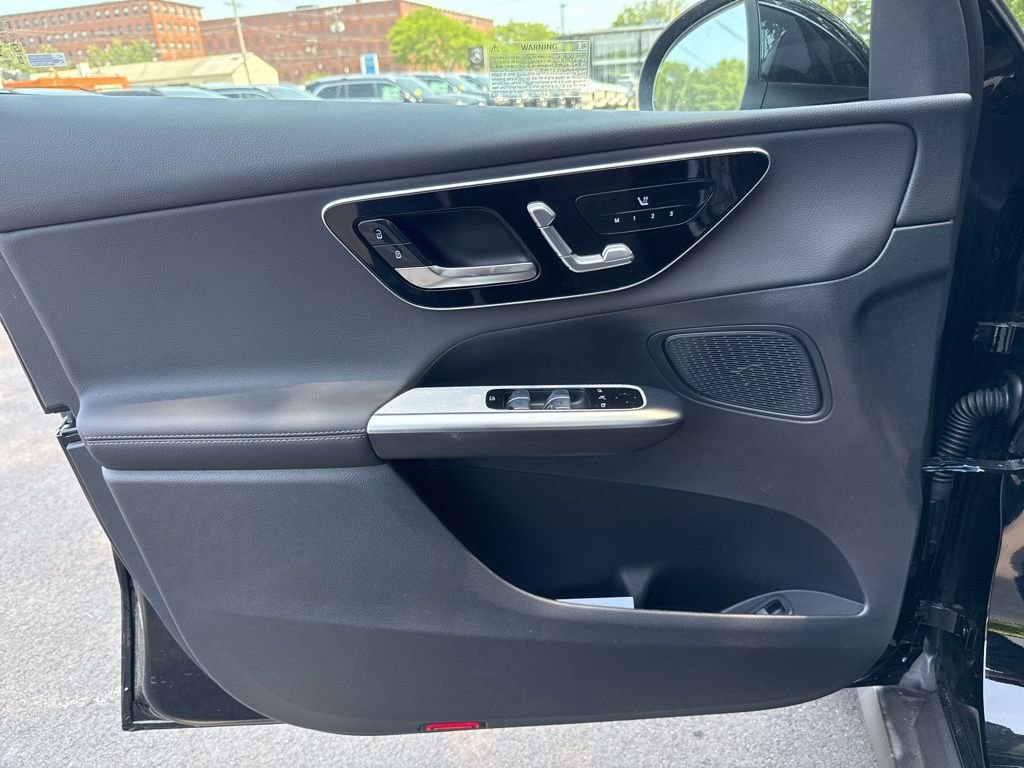 New 2025 Mercedes-Benz GLC 300 4MATIC image 15