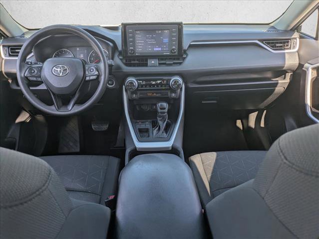 Used 2021 Toyota RAV4 XLE image 16
