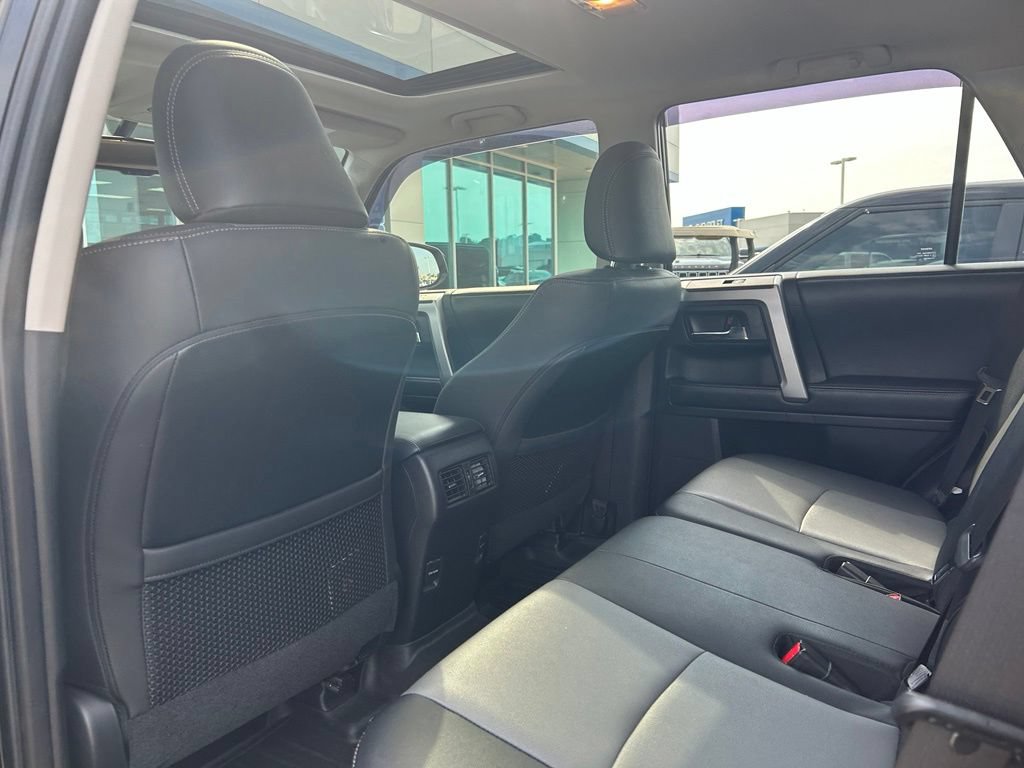Used 2019 Toyota 4Runner SR5 Premium RWD image 8